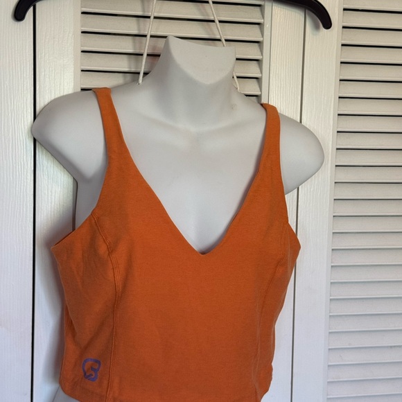 Beyond Yoga Tops - CycleBar Orange V-Neck Women’s Crop Tank Top